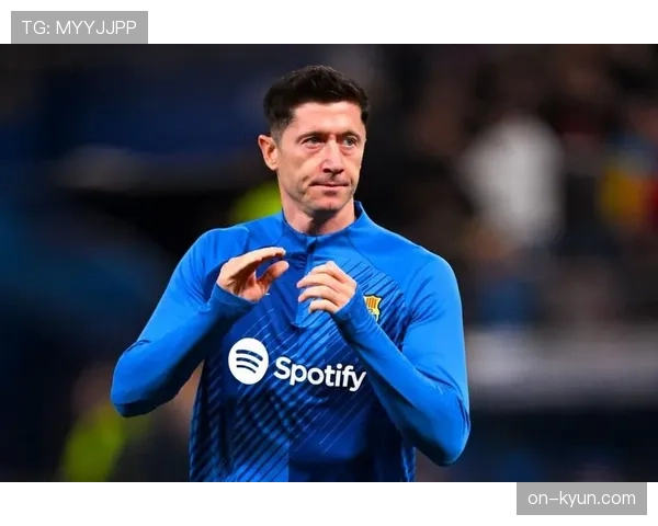 莱万传记作者：球员不适应在巴萨成为替补，未来可能去美职联和沙特